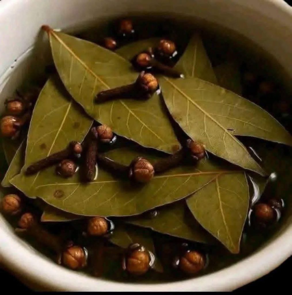 Bay Leaf and Clove Herbal Tea – Yum Recipes